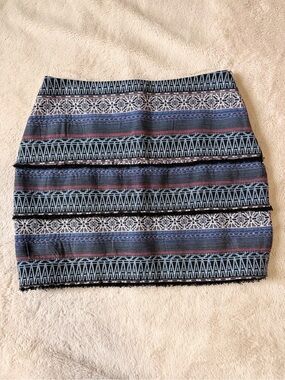 Textured Blue Patterned Mini Skirt with Pink Trim